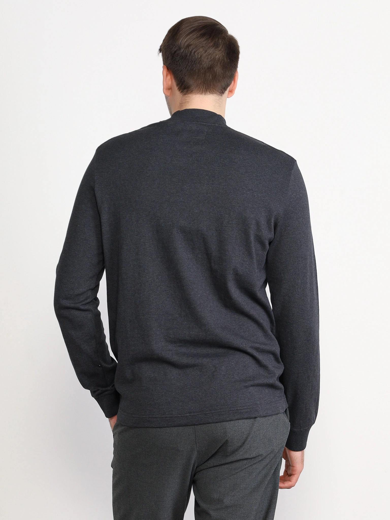 Футболка темно-серого цвета из хлопка с длинным рукавом